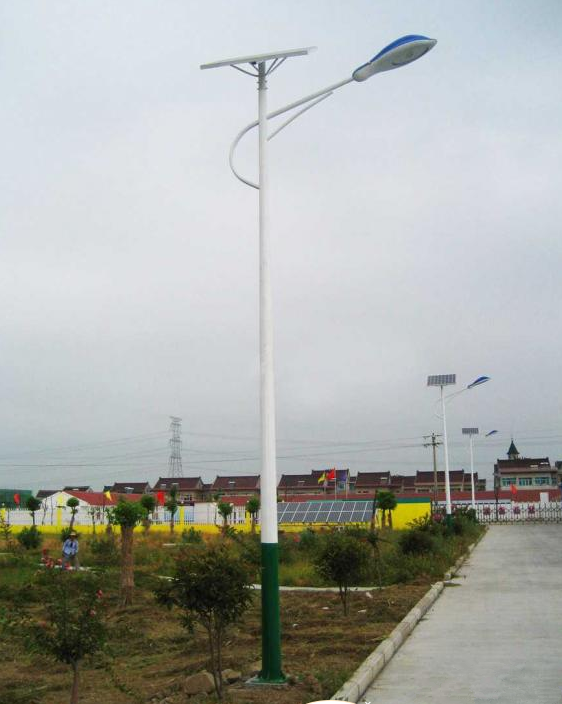 城区6米特价太阳能路灯
